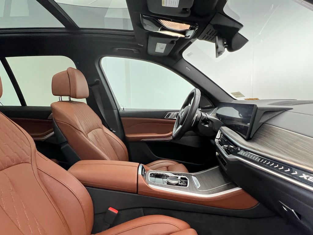 Thumbnail: 2024 BMW X5 - 7