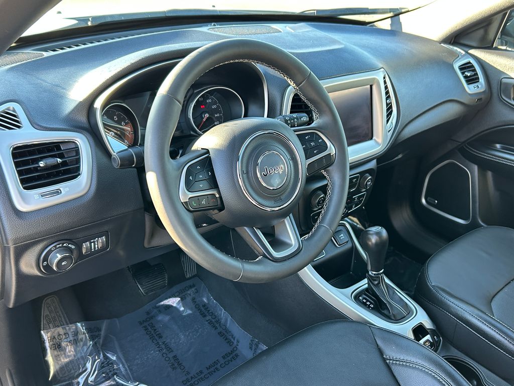 Thumbnail: 2021 Jeep Compass - 13