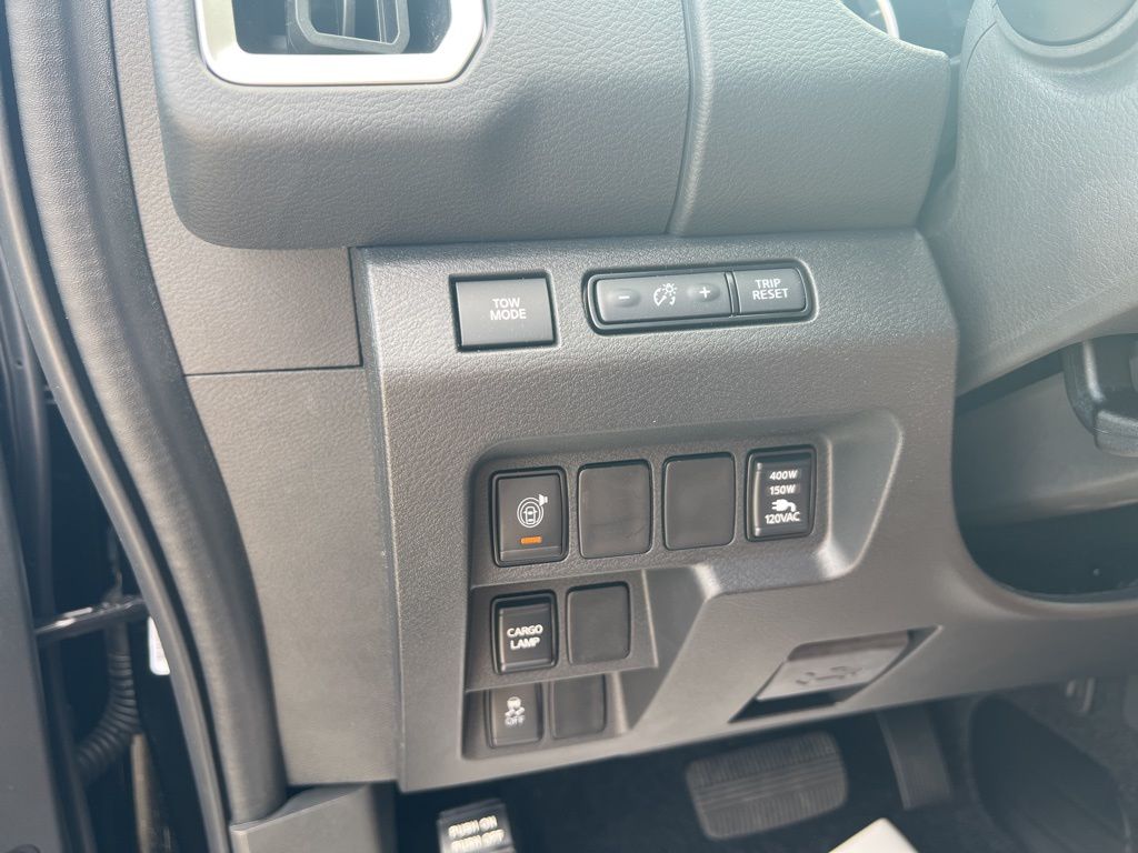 2025 Super Black Nissan Frontier SV RWD Truck