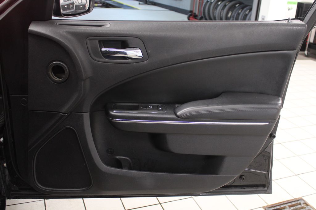 Thumbnail: 2014 Dodge Charger - 24