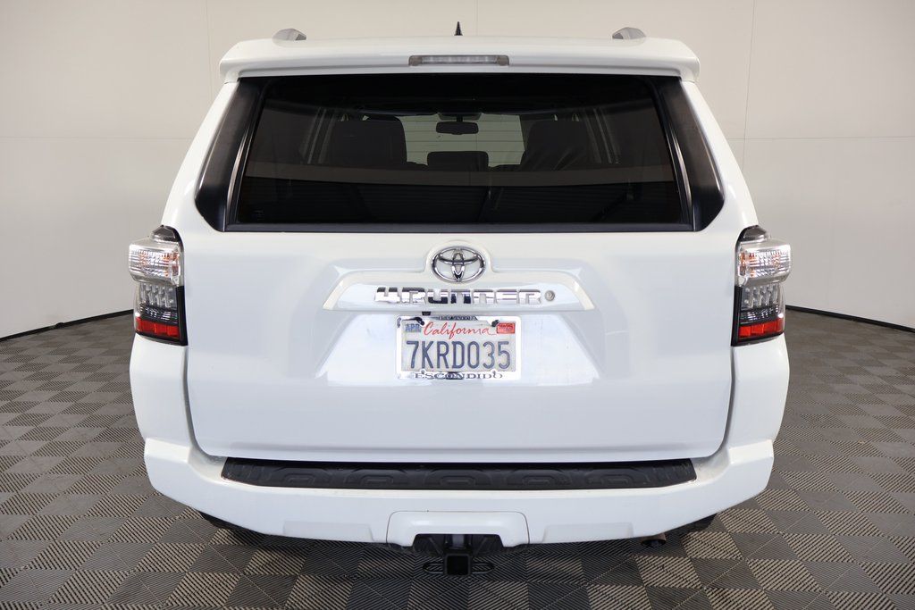 Thumbnail: 2015 Toyota 4Runner - 5