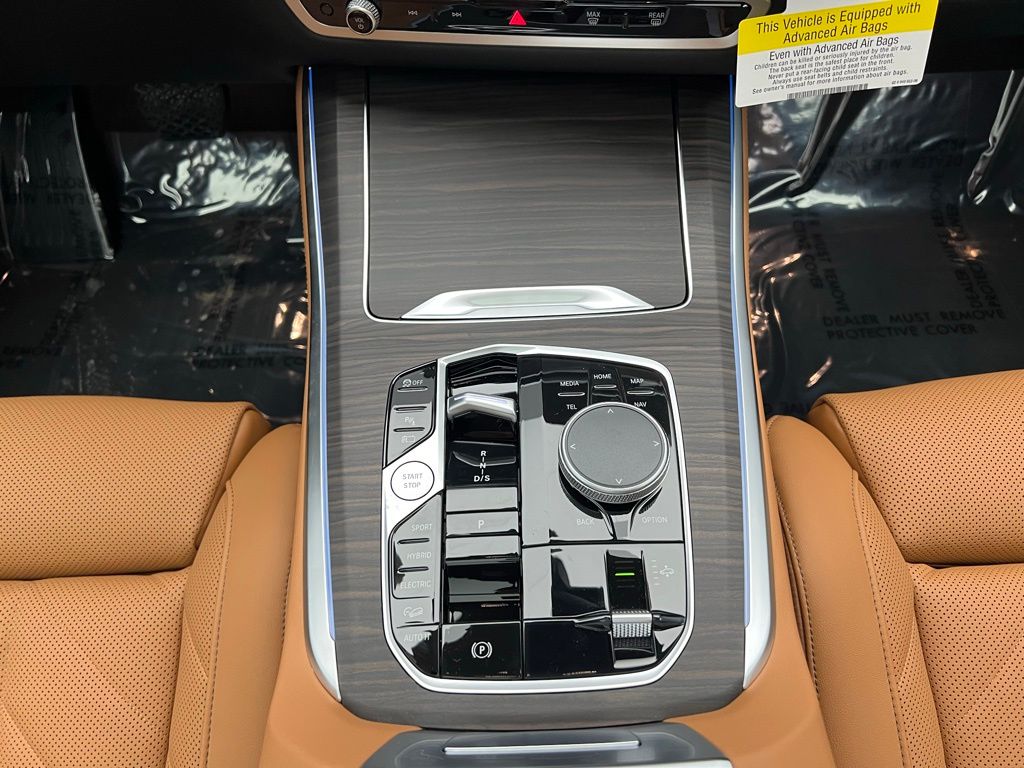 Thumbnail: 2026 BMW X5 - 11