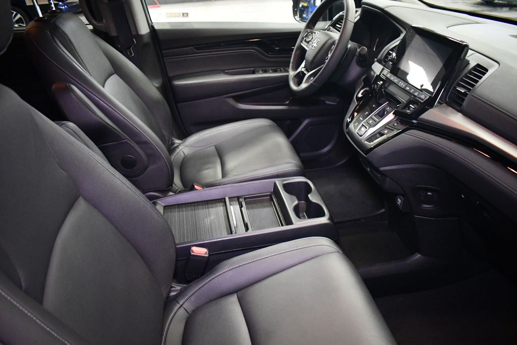Thumbnail: 2023 Honda Odyssey - 31
