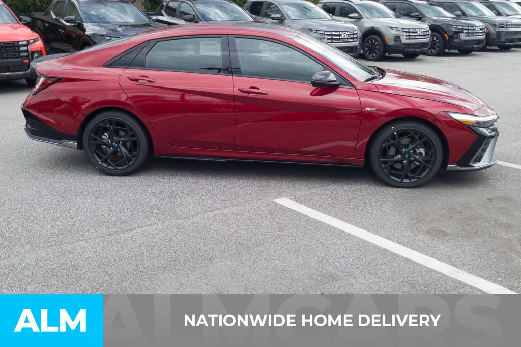 2025 Hyundai Elantra N Line - Photo 4
