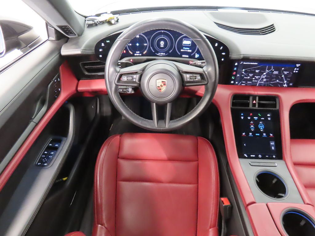 Thumbnail: 2022 Porsche Taycan - 15