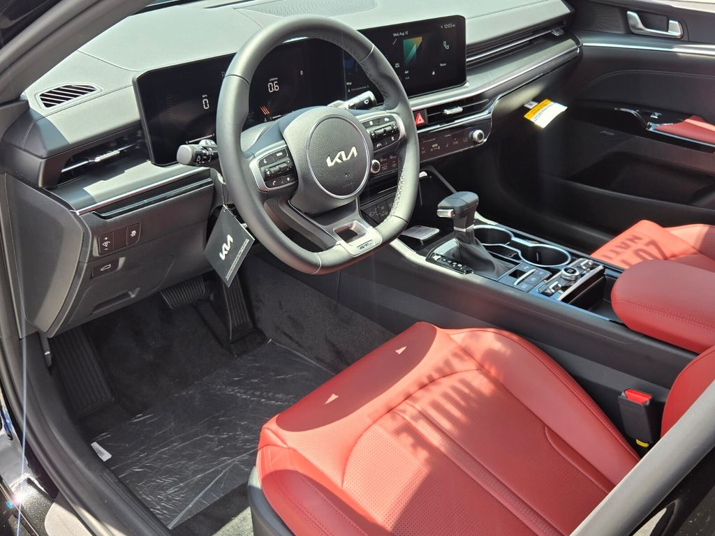 2026 Kia K5 - $30,515