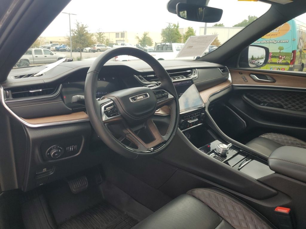 Used Car 2024 Jeep Grand Cherokee L  Summit For Sale Under $50,000 In Austin, Texas