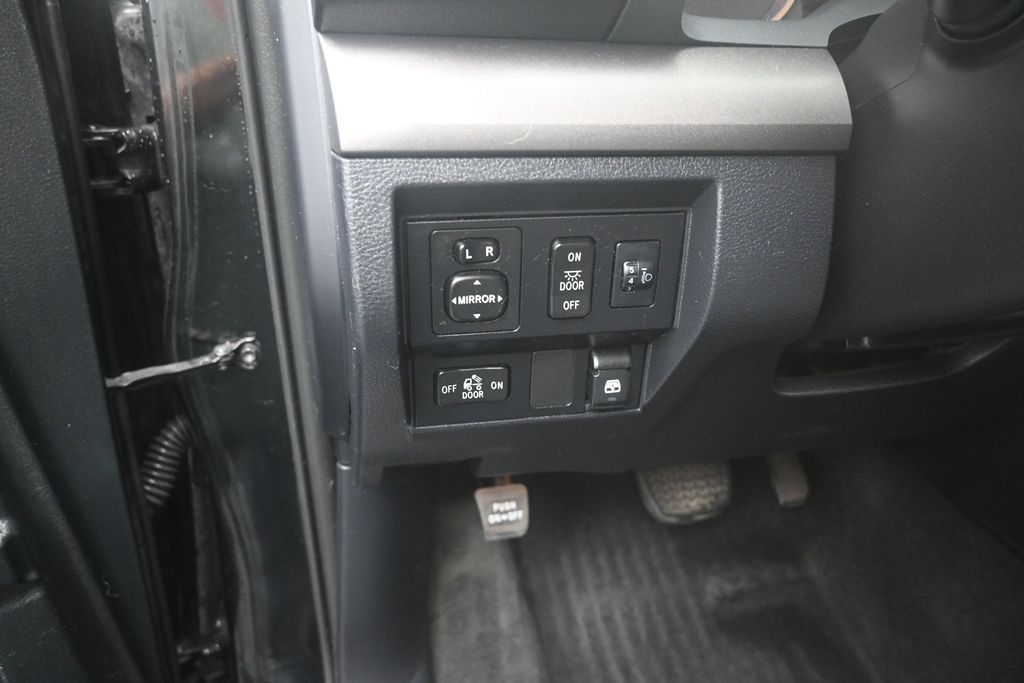 Used 2017 Toyota Tundra Truck