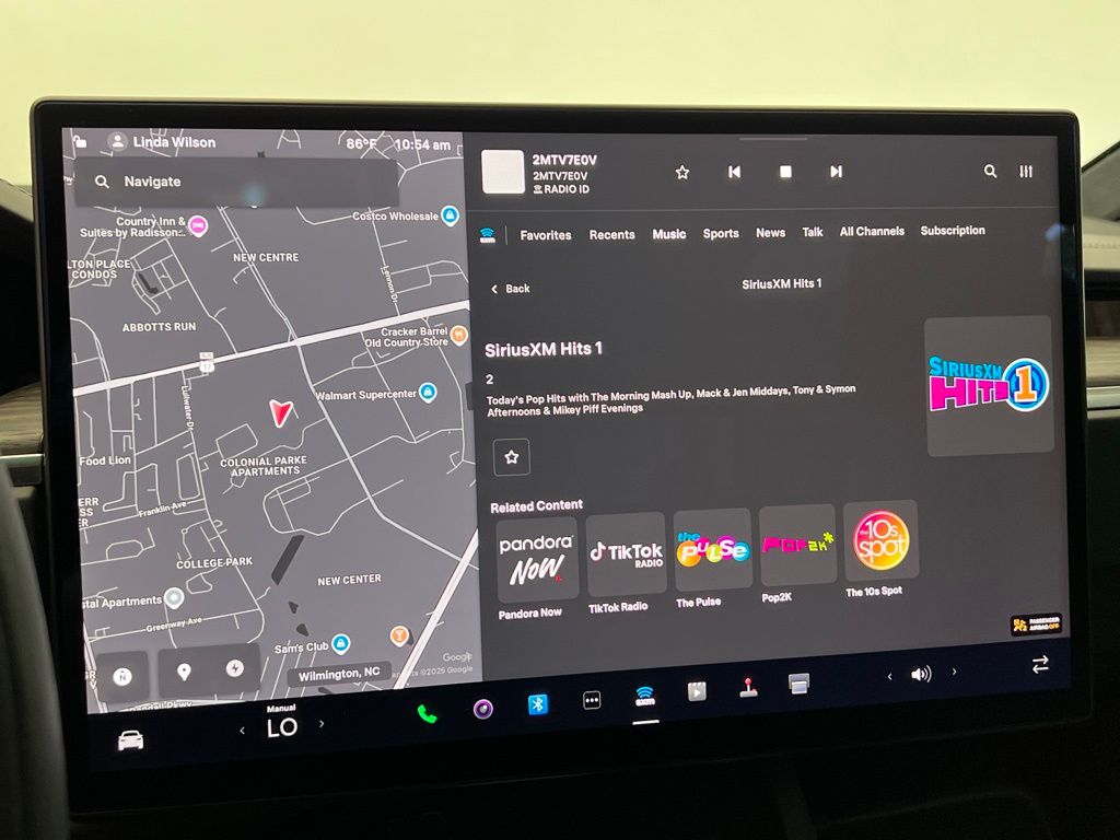 Thumbnail: 2023 Tesla Model X - 20