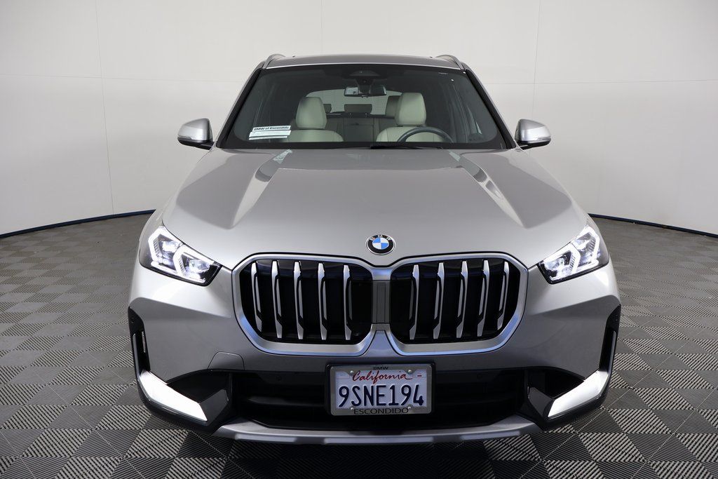 Thumbnail: 2025 BMW X1 - 2