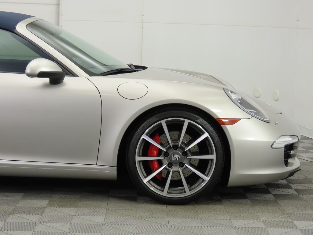 Thumbnail: 2013 Porsche 911 - 21