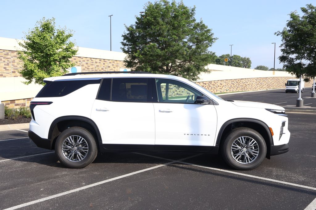 Thumbnail: 2026 Chevrolet Traverse - 7