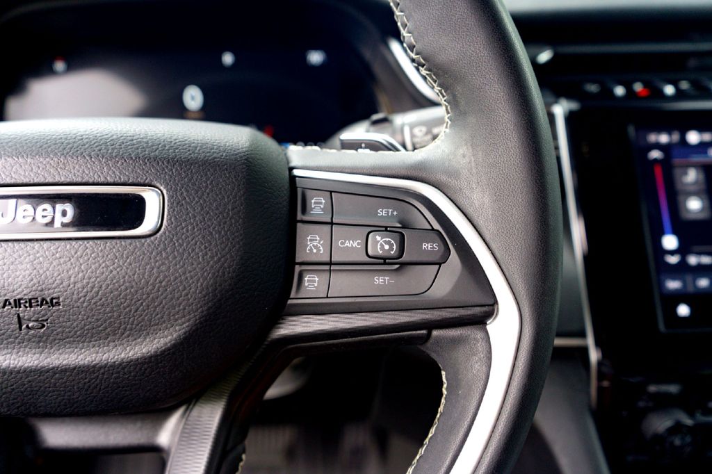 Used Car 2023 Jeep Grand Cherokee L  Altitude For Sale Under $30,000 In Taylor, Texas