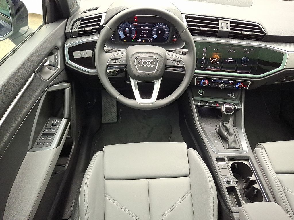 Thumbnail: 2025 Audi Q3 - 7