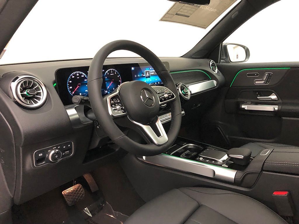Thumbnail: 2023 Mercedes-Benz GLB - 9