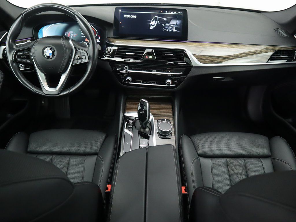 Thumbnail: 2021 BMW 5 Series - 13