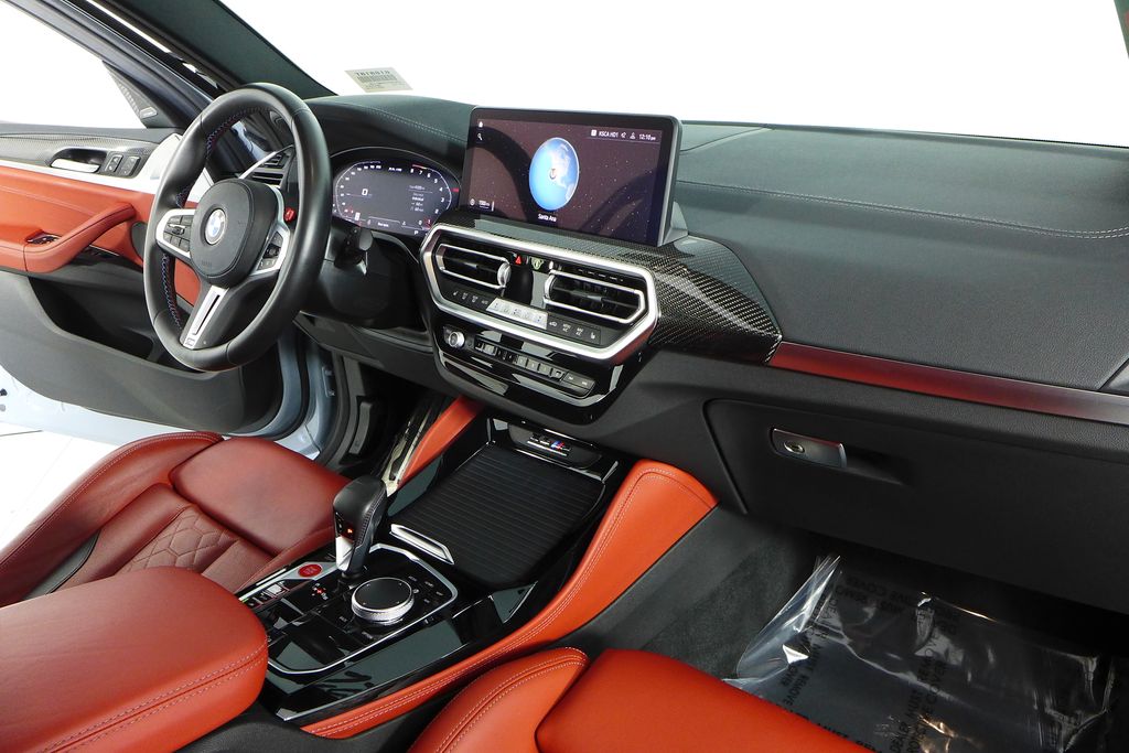 Thumbnail: 2022 BMW X4 - 14