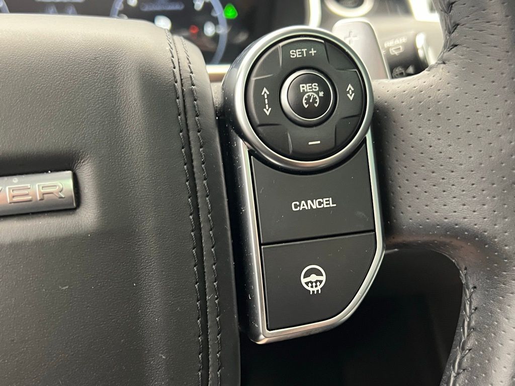 Thumbnail: 2017 Land Rover Range Rover Sport - 19