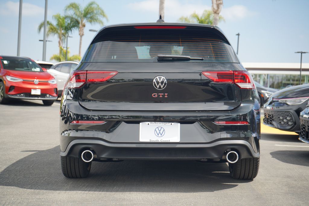 2025 Volkswagen Golf GTI SE photo 3