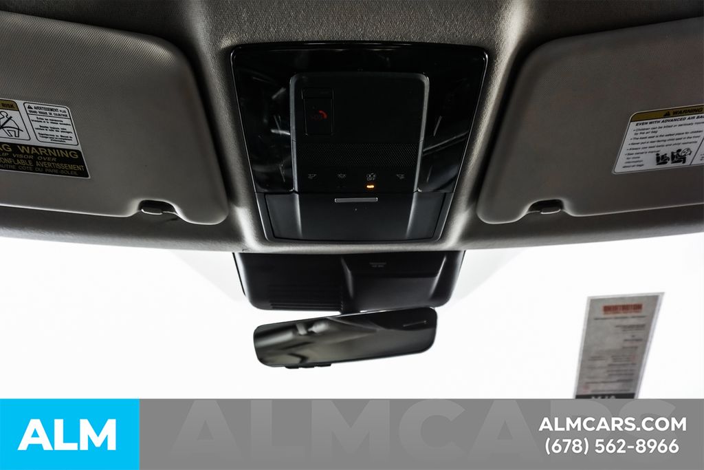 Used 2025 Red Mitsubishi SE image 56