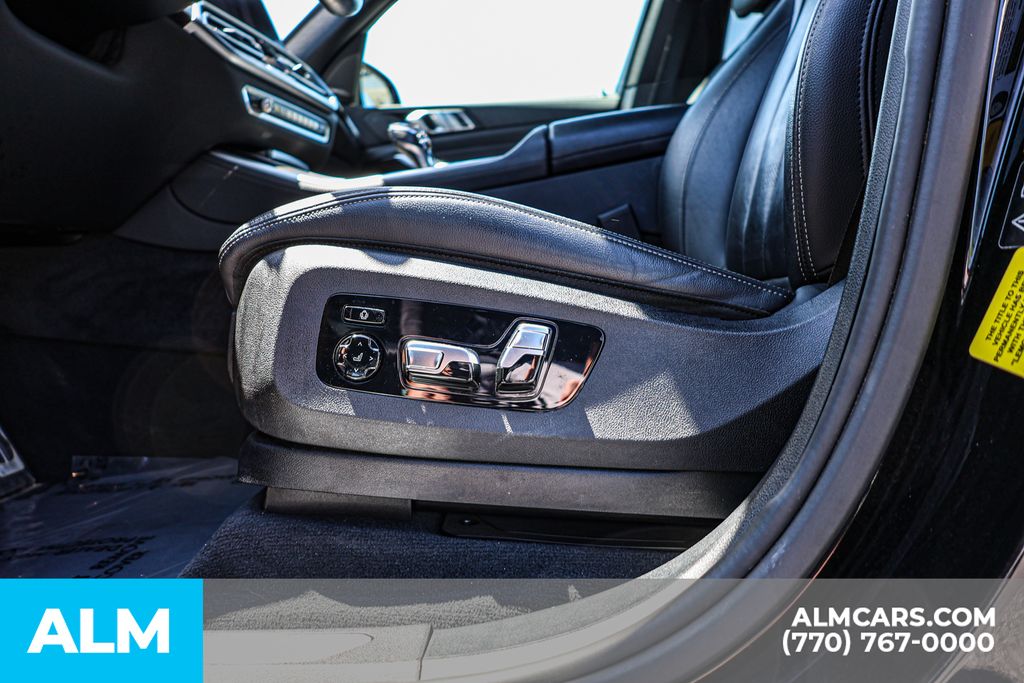 Used 2020 Black BMW M50i image 27