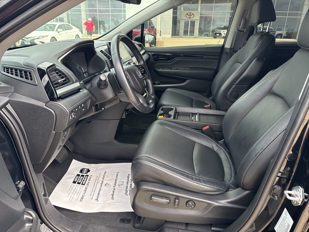 Used 2022 Honda Odyssey Van