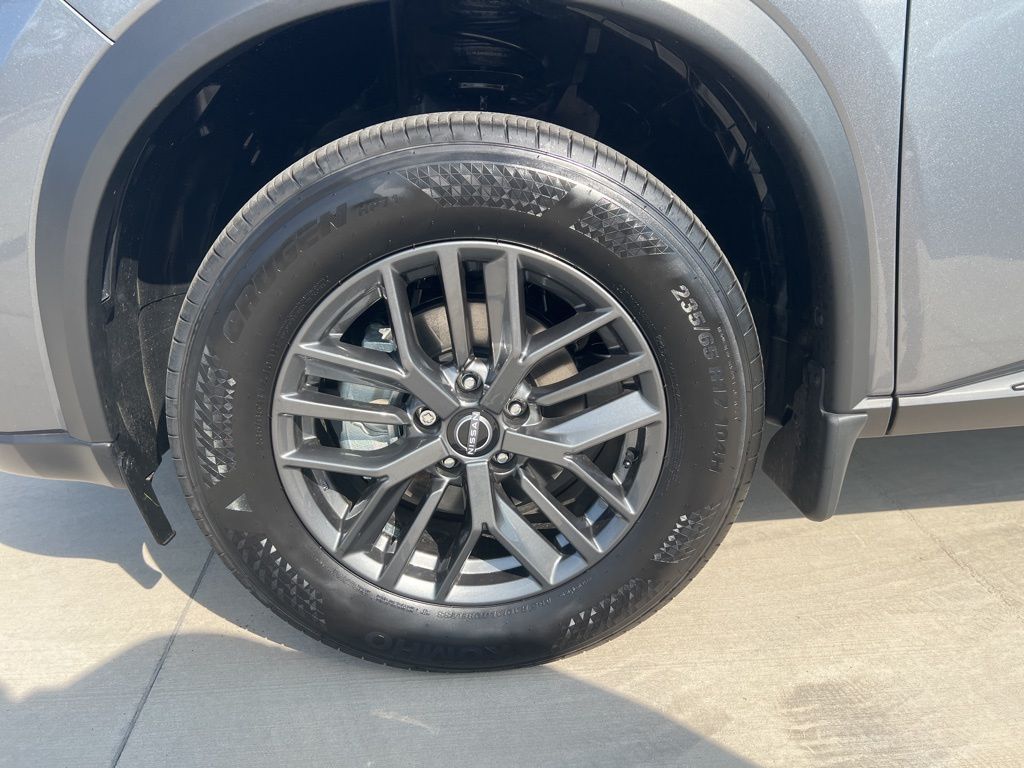 2025 Gun Metallic Nissan Rogue S FWD SUV