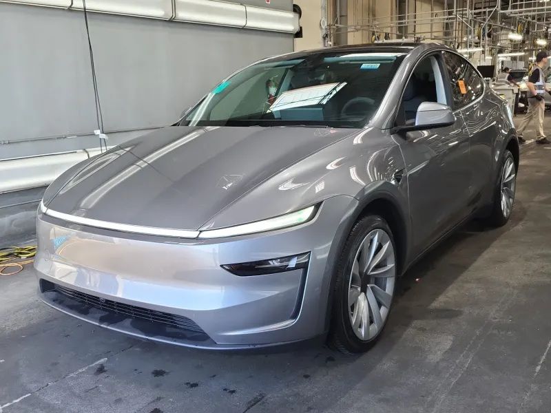 Quicksilver 2026 Tesla Model Y SUV / Crossover All-Wheel Drive 1-Speed Automatic