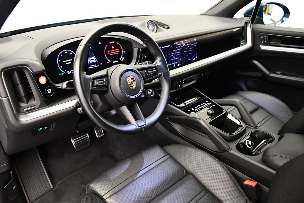 Thumbnail: 2024 Porsche Cayenne - 4