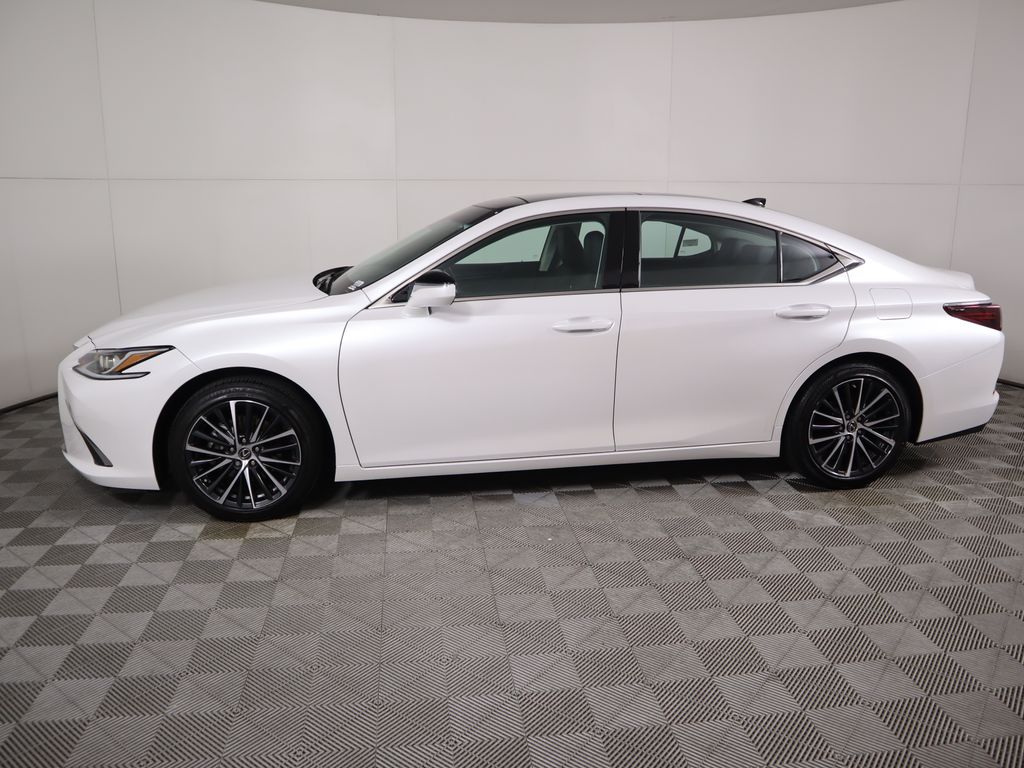 Thumbnail: 2025 Lexus ES - 8