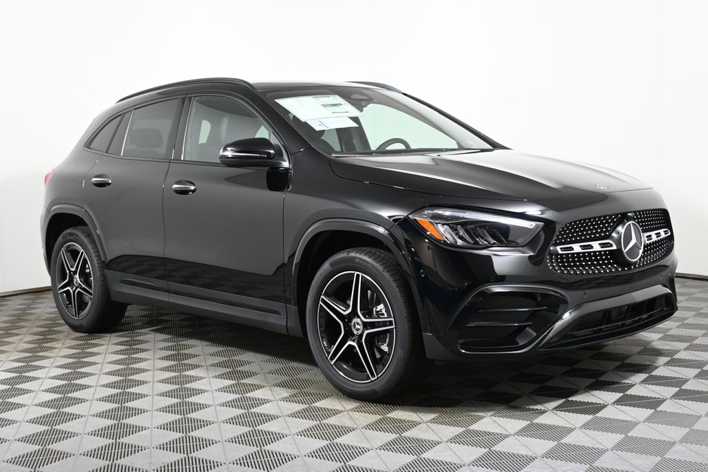 2025 Mercedes-Benz GLA 250 4MATIC 8