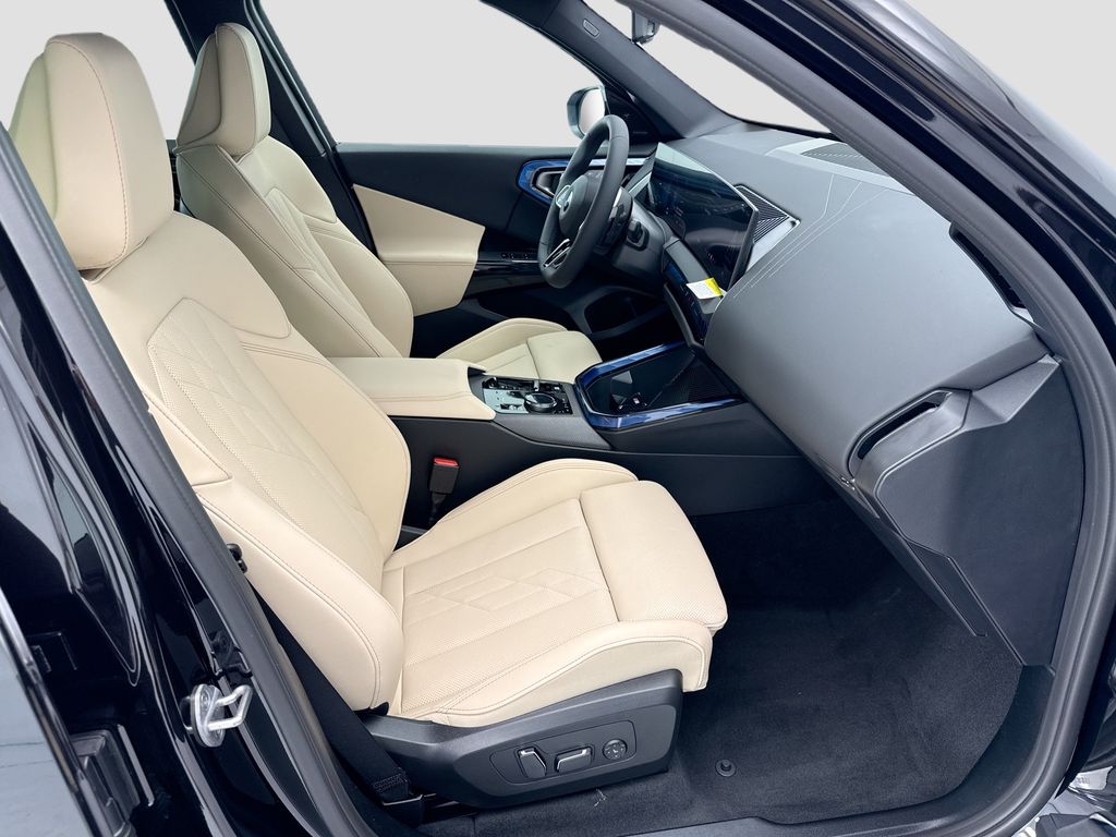 Used 2026 Black BMW 30 xDrive image 19
