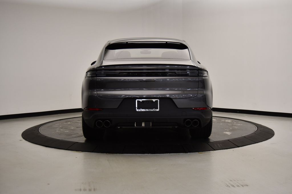 2024 Porsche   4