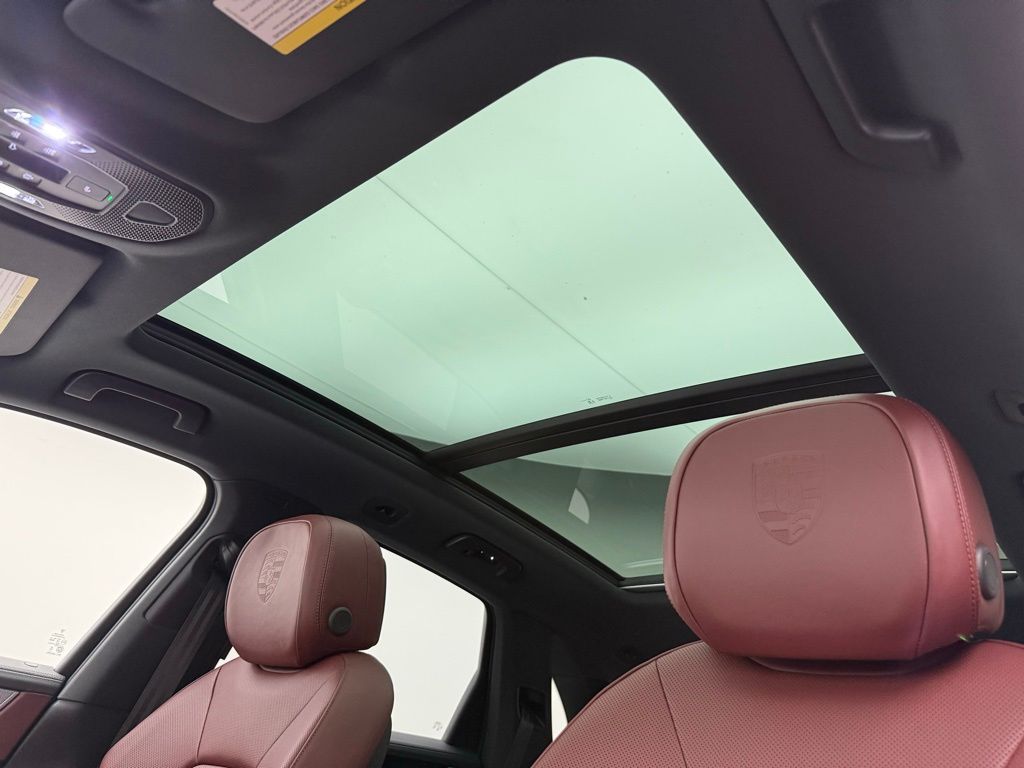 Thumbnail: 2026 Porsche Cayenne - 22