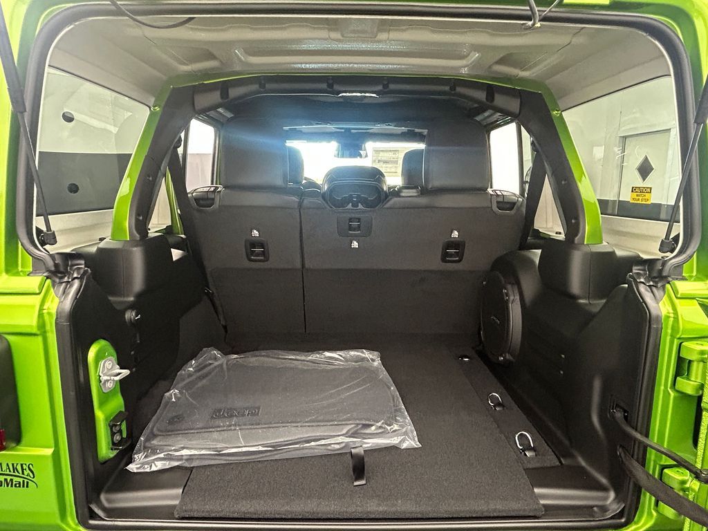 New 2026 Mojito Clearcoat Jeep Sahara image 29