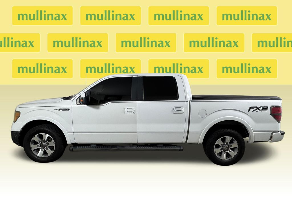 Used 2010 White Ford XLT image 12
