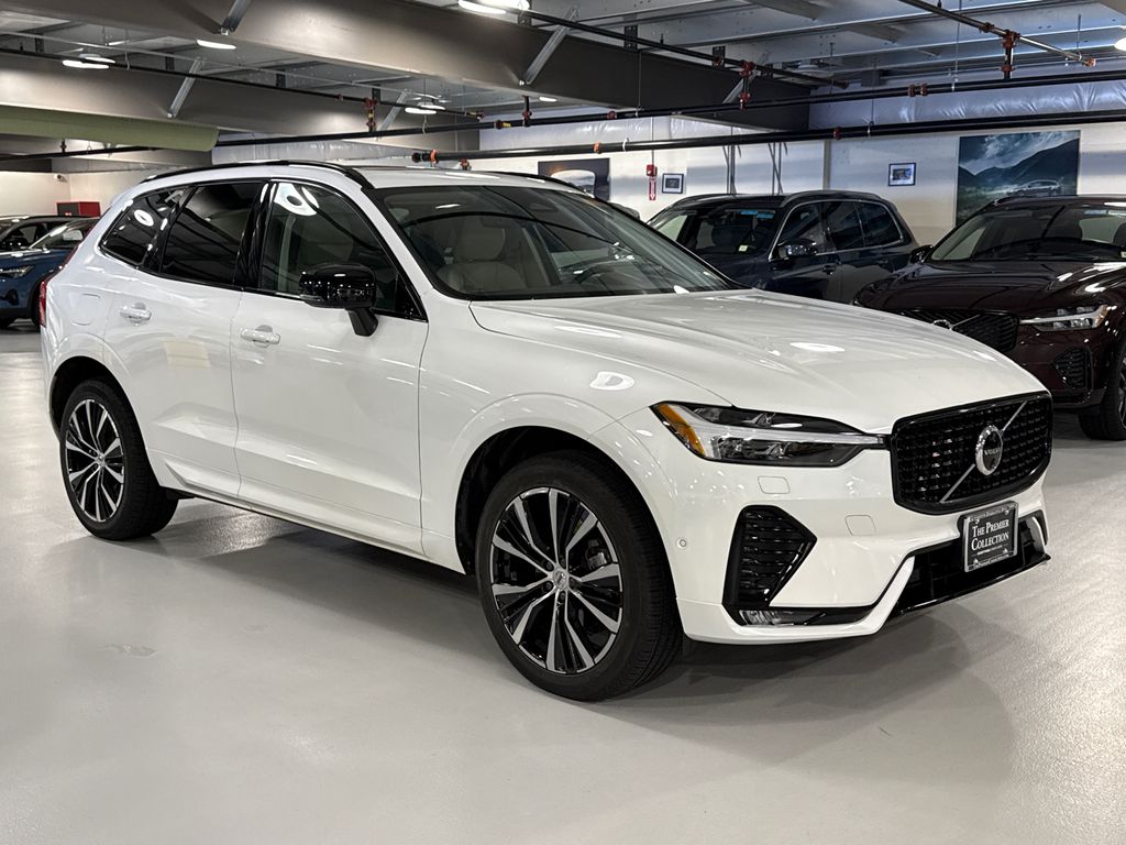 Crystal White 2024 Volvo XC60 SUV / Crossover All-Wheel Drive Automatic