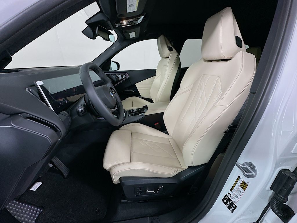 Thumbnail: 2026 BMW X3 - 16