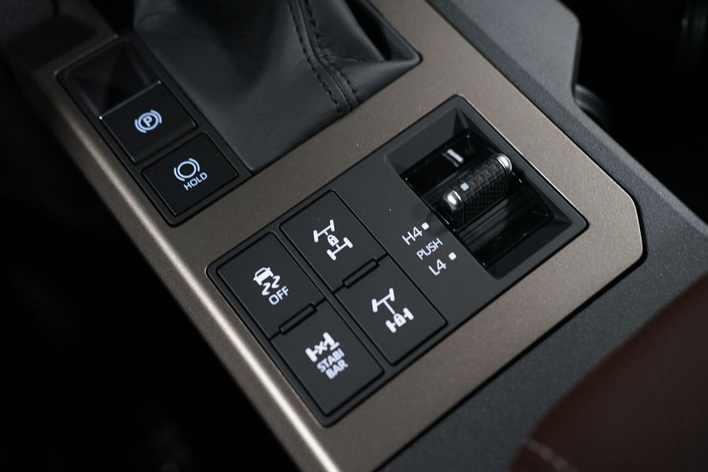Thumbnail: 2025 Toyota Land Cruiser - 24