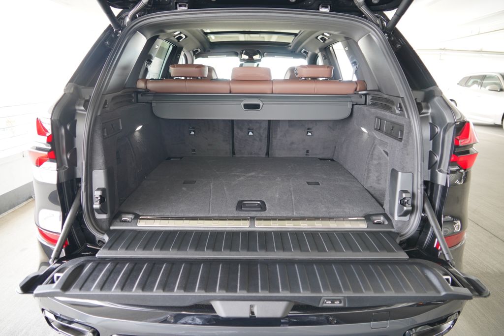 Thumbnail: 2026 BMW X5 - 20