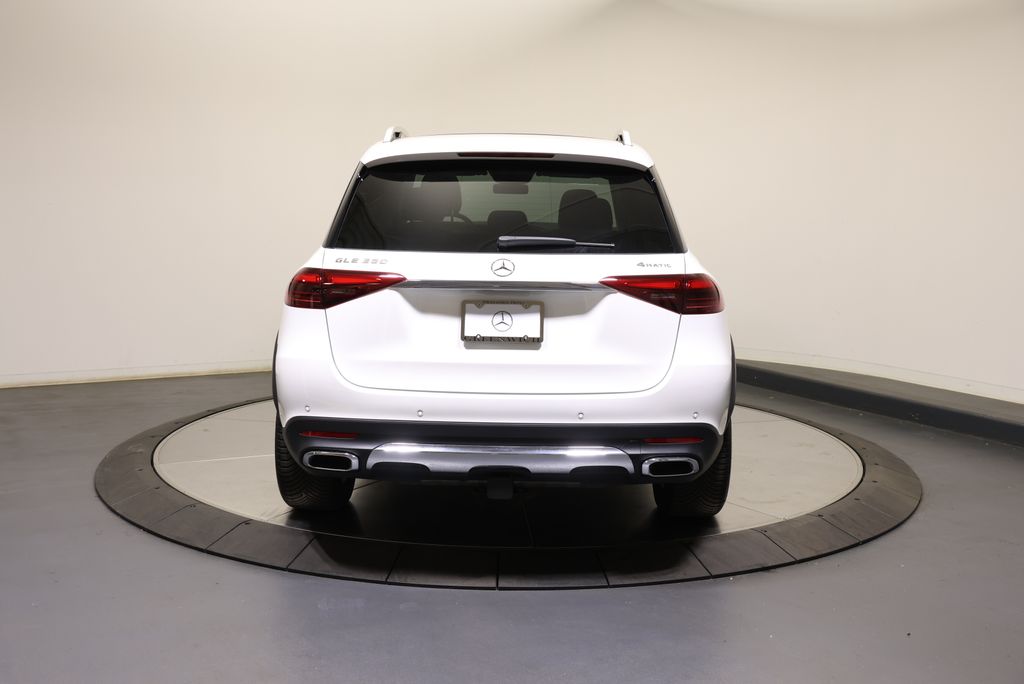 Thumbnail: 2026 Mercedes-Benz GLE - 6