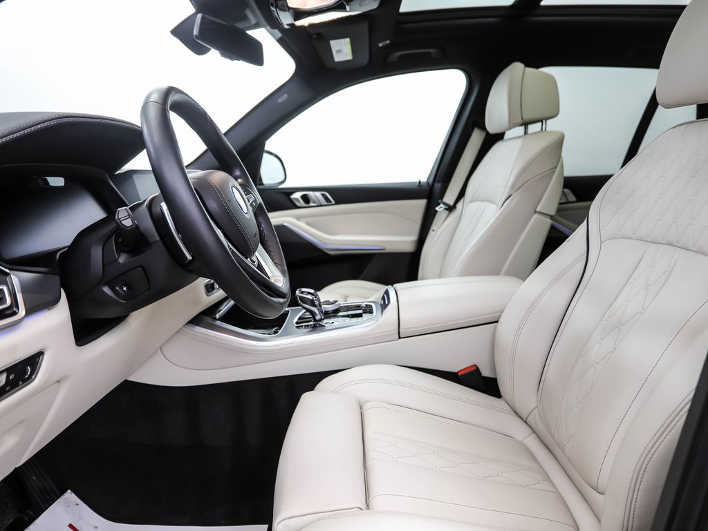 2022 BMW X5 xDrive45e 11