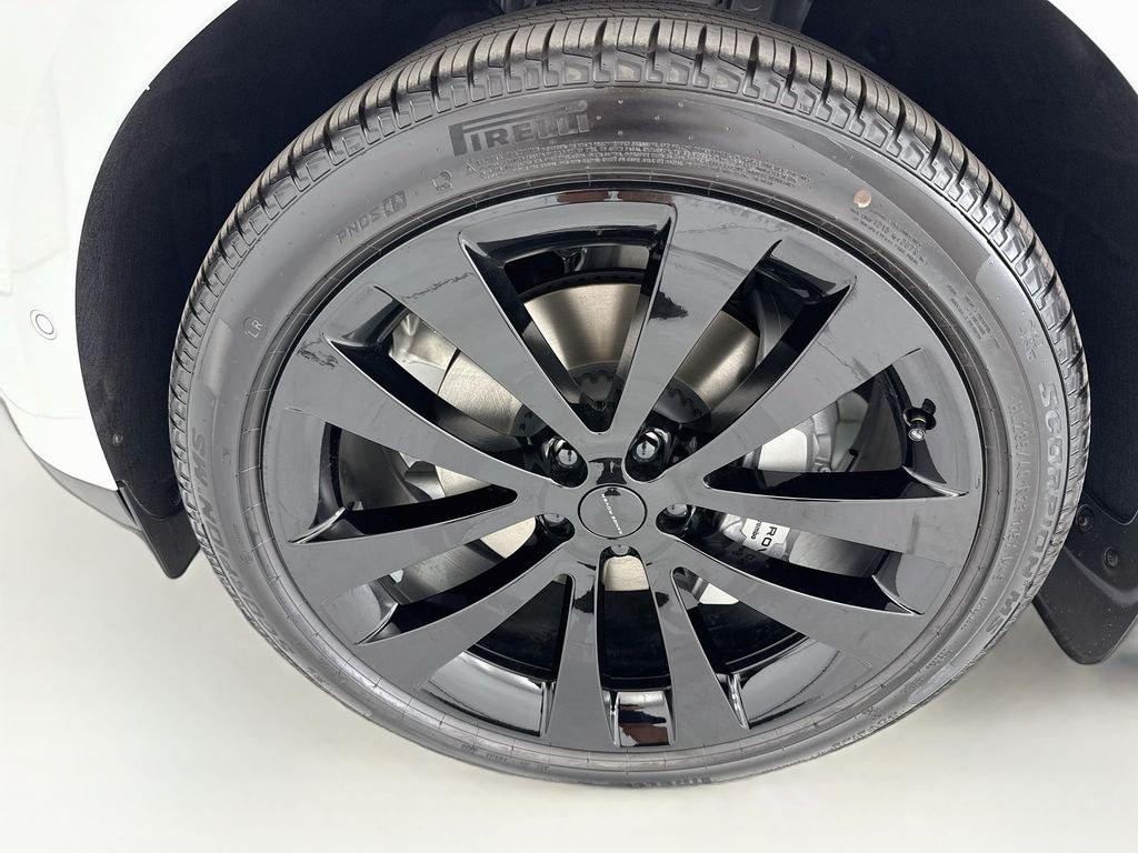 Thumbnail: 2026 Land Rover Range Rover Sport - 30