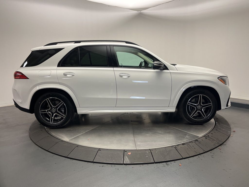 Thumbnail: 2026 Mercedes-Benz GLE - 8