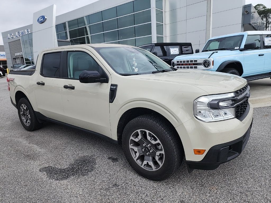 2024 Ford Maverick XLT