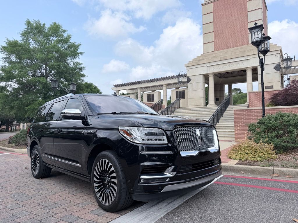Infinite Black 2020 Lincoln Navigator Black Label 4WD SUV / Crossover Four-Wheel Drive Automatic