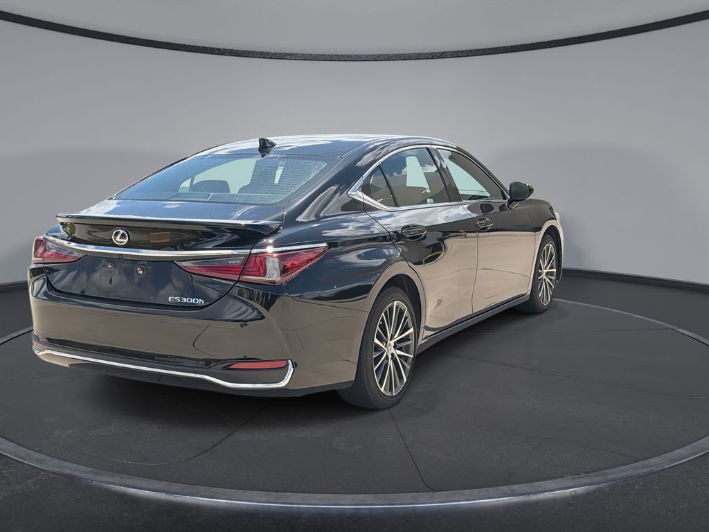 Thumbnail: 2024 Lexus ES - 11