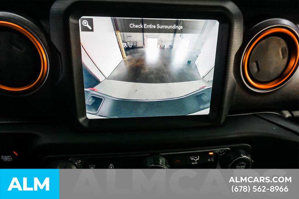 Used 2020 White Jeep Mojave image 32