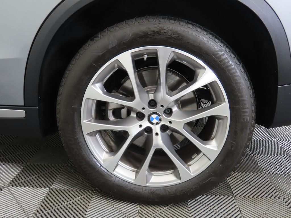 Thumbnail: 2024 BMW X5 - 32