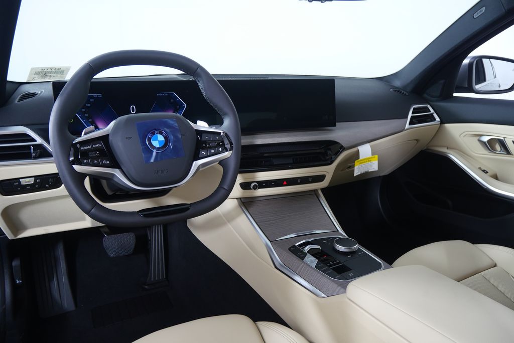 Thumbnail: 2025 BMW 3 Series - 18
